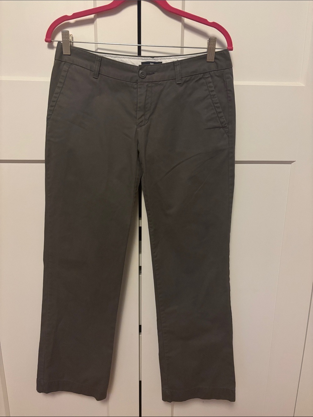 Gap Women’s Petite Size 2 Gray Straight Leg Chino Pants